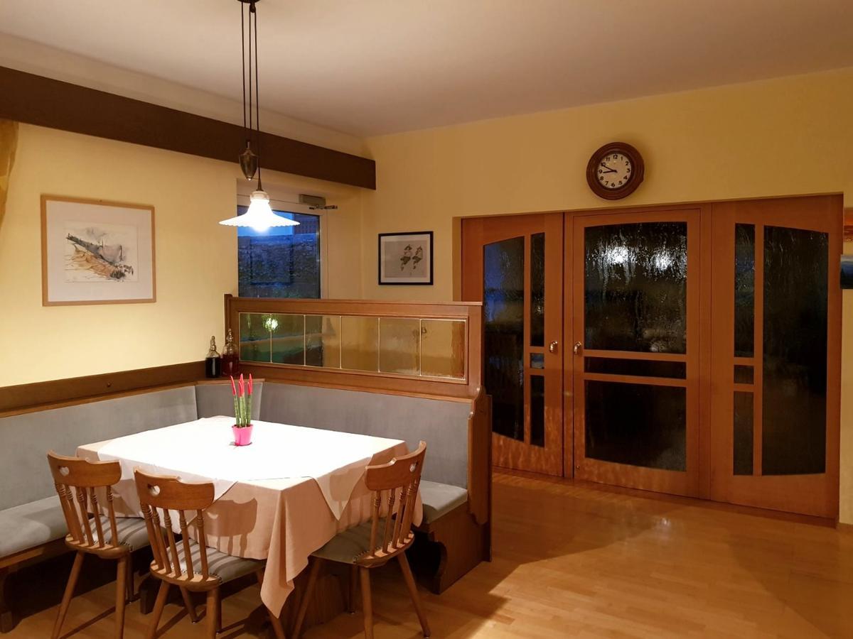 Hotel Pension Schweitzer Сіландро Екстер'єр фото
